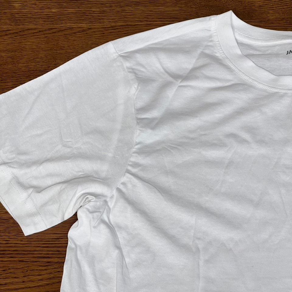 코튼 100% 라운드넥 티셔츠