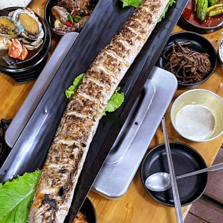 전참시 전지적참견시점 이영자 전복 두루치기 몸국 접짝뼈국 흑돼지 고사리 구이 맛있는 식당 제주 서귀포 맛집 위치 메뉴 가격 정보