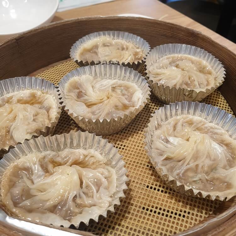 건대-송화산시도삭면-소룡포가-찜통에-6개-올려져있다