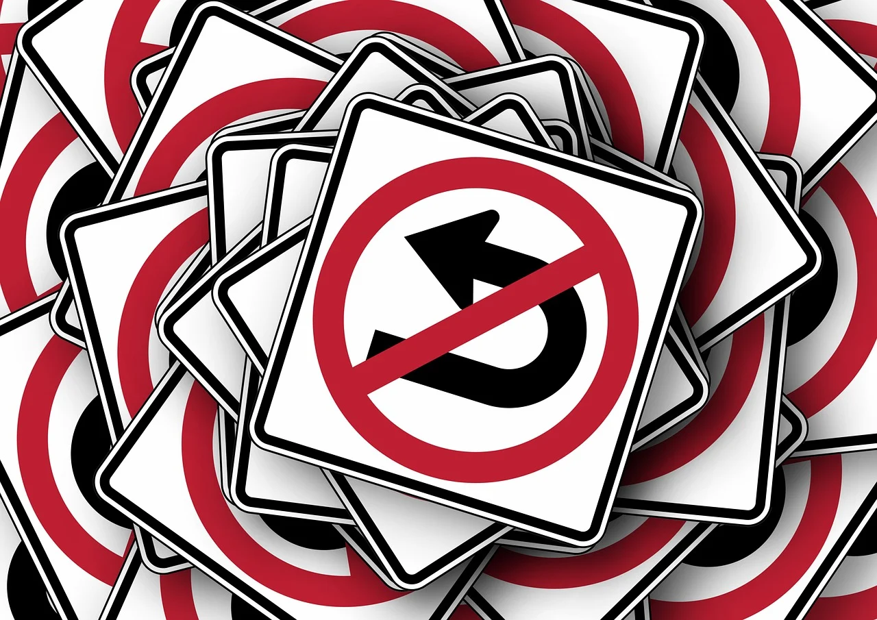 유턴 금지 사진