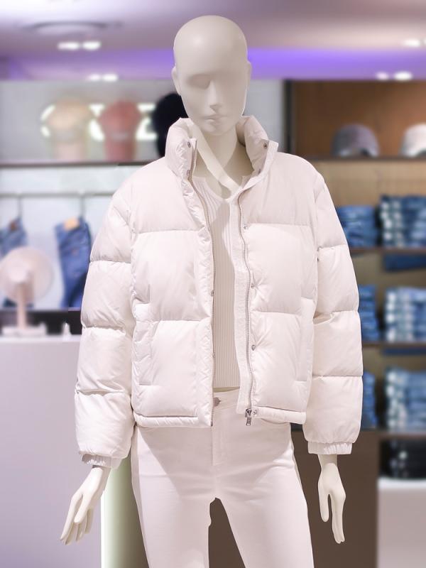 게스 여성 다운 숏 푸퍼 ON4W5860