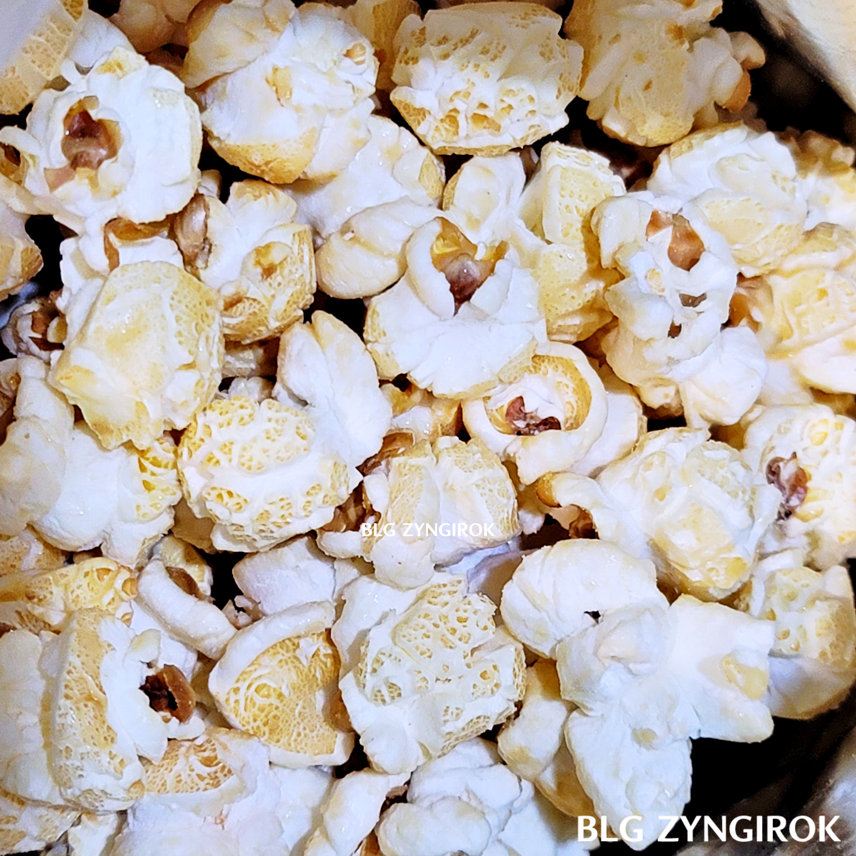 피코크 스윗 솔트 팝콘들 모습이다.