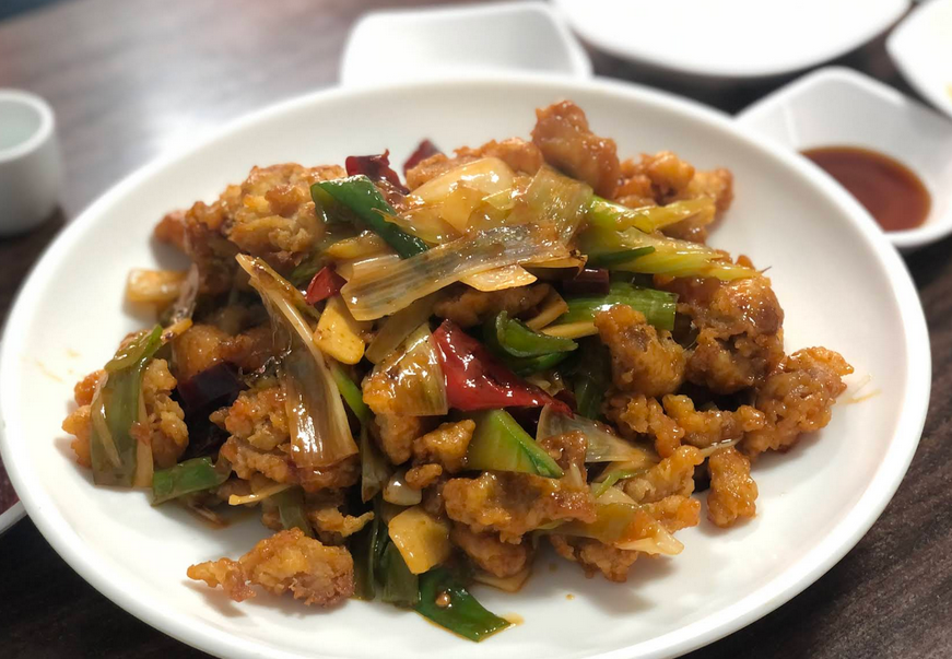 2025 서울 간짜장 맛집 핫이슈, 청량리 &lsquo;홍릉각&rsquo;이 유튜브에서 폭발한 이유