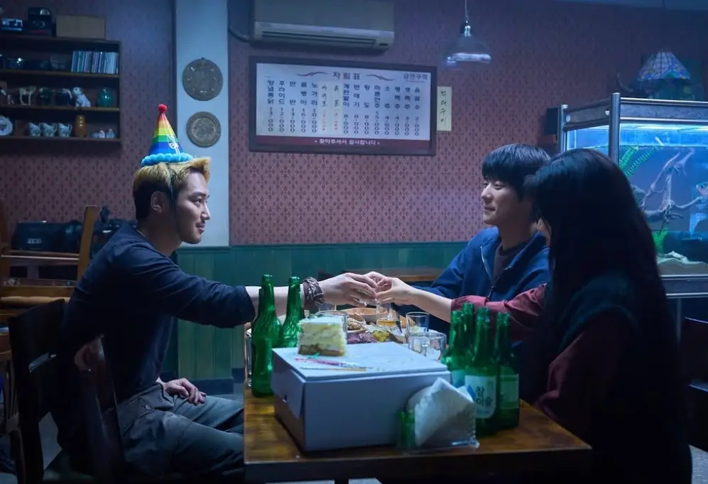 넷플릭스-파반느-출연진-줄거리-OTT-원작-소설