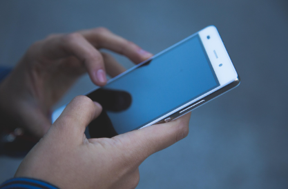 가진 돈보다 더 쓴 이유 – 소비자가 느끼는 ‘지출 감각’의 왜곡