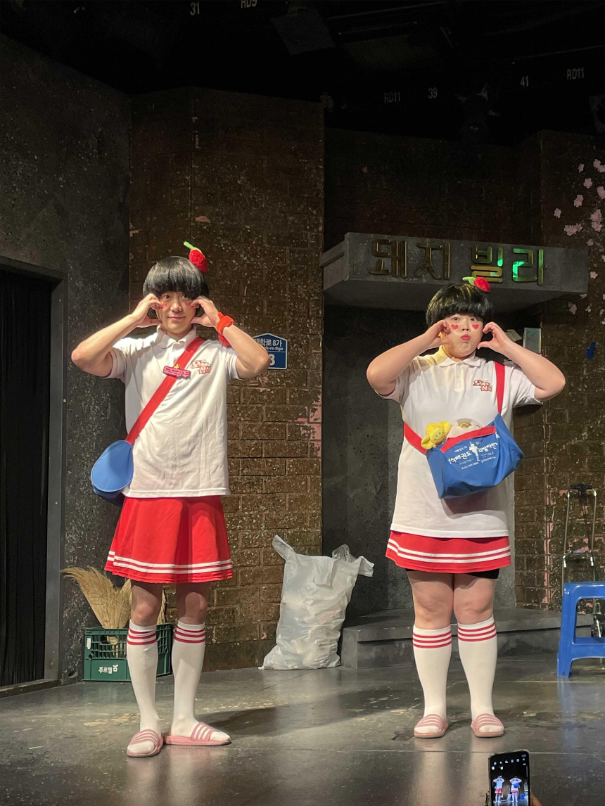 코믹스러운 포즈2