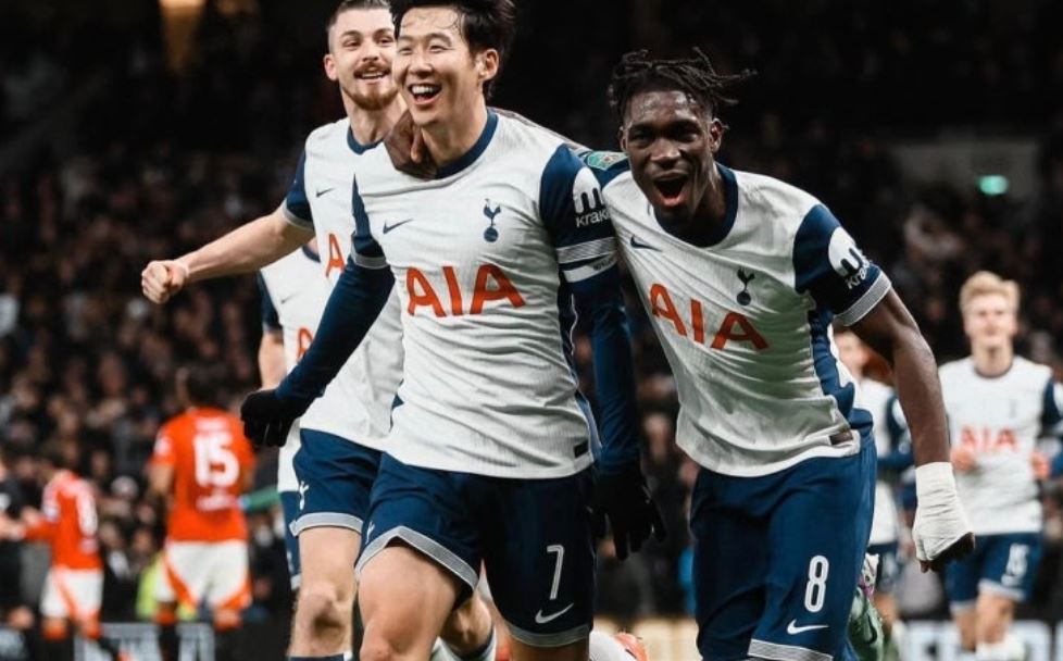 토트넘 손흥민과 선수들