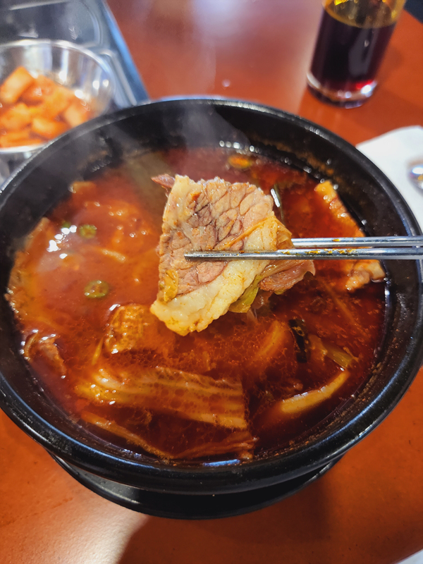 달래해장_특해장국속_고기03