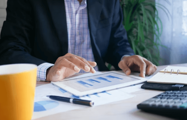 환율 변동성 시대&amp;#44; 달러 투자 ETF로 자산 방어하는 법