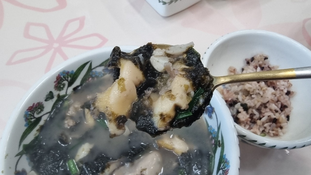 전복 들어간 굴김국 김굴국
