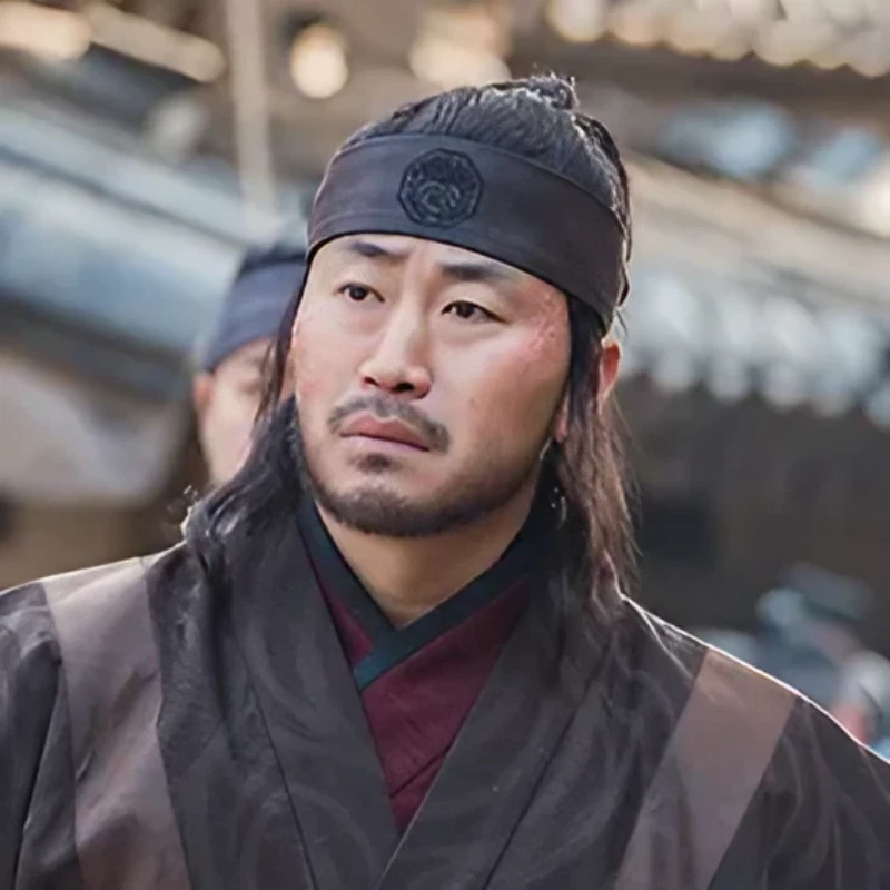 밤에 피는 꽃에서 만식 역을 맡은 우강민