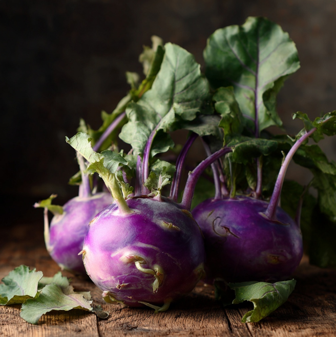 콜라비 껍질까기 전