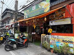 외쪽부터 ‘No.6 레스토랑’ 라차섬 두어 빅부다 전망대 사진