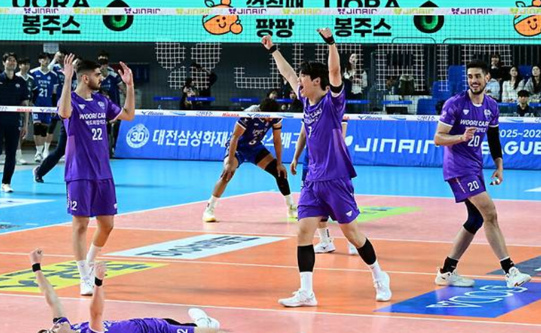 박철우 감독대행 프로필 나이 아내 선수경력 총정리&hellip;'형님 리더십'으로 우리카드 봄배구 진출 확정