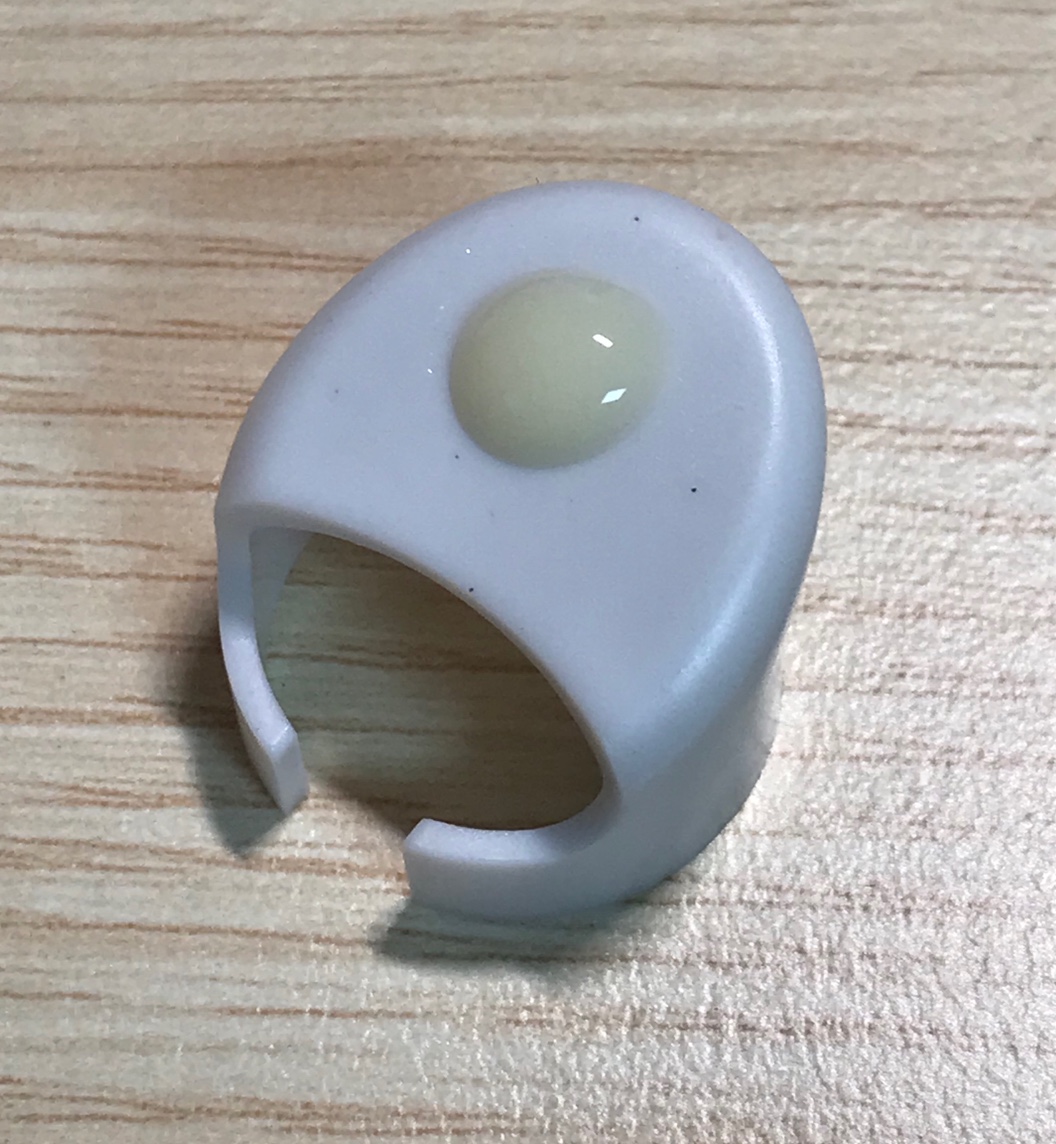 화장품 내용물 색