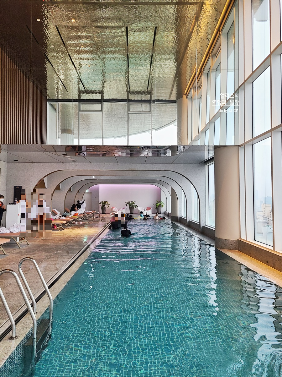 한강뷰 호캉스 호텔 나루 서울 엠갤러리 부아쟁 레스토랑 인피니티풀 추천