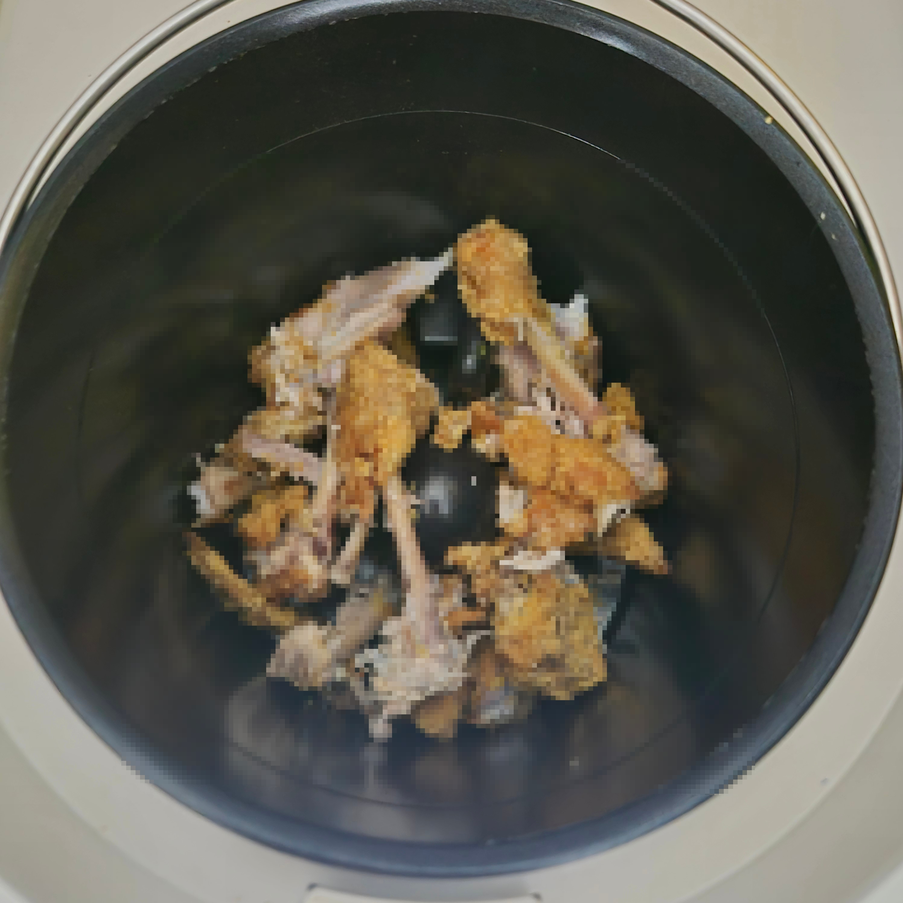 치킨 뼈 투입 후 미닉스 음식물처리기 내부