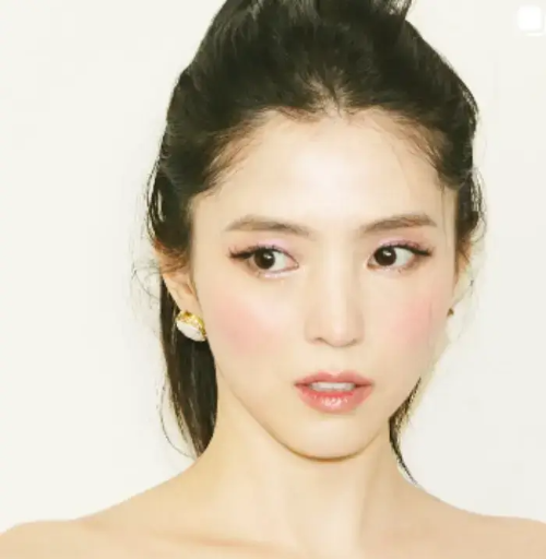 한소희-배우-사진