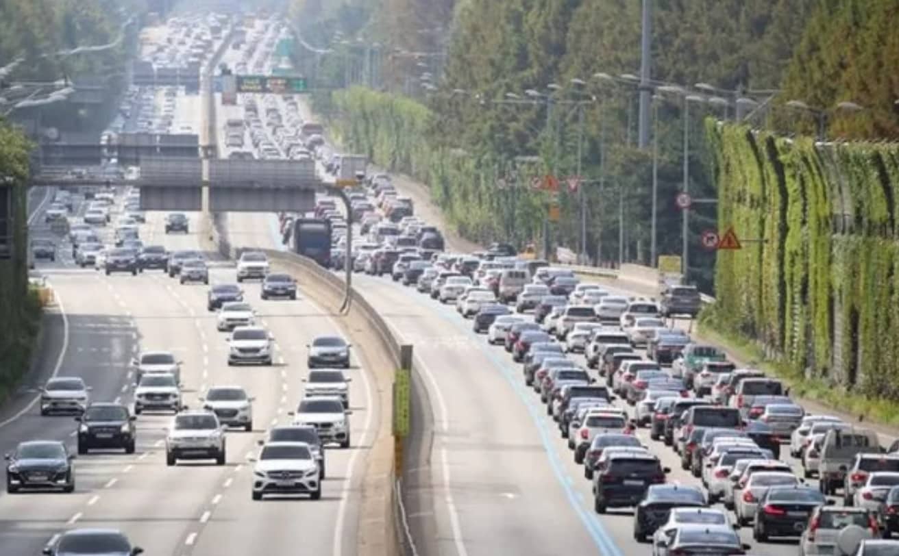 명절 귀경길 고속도로