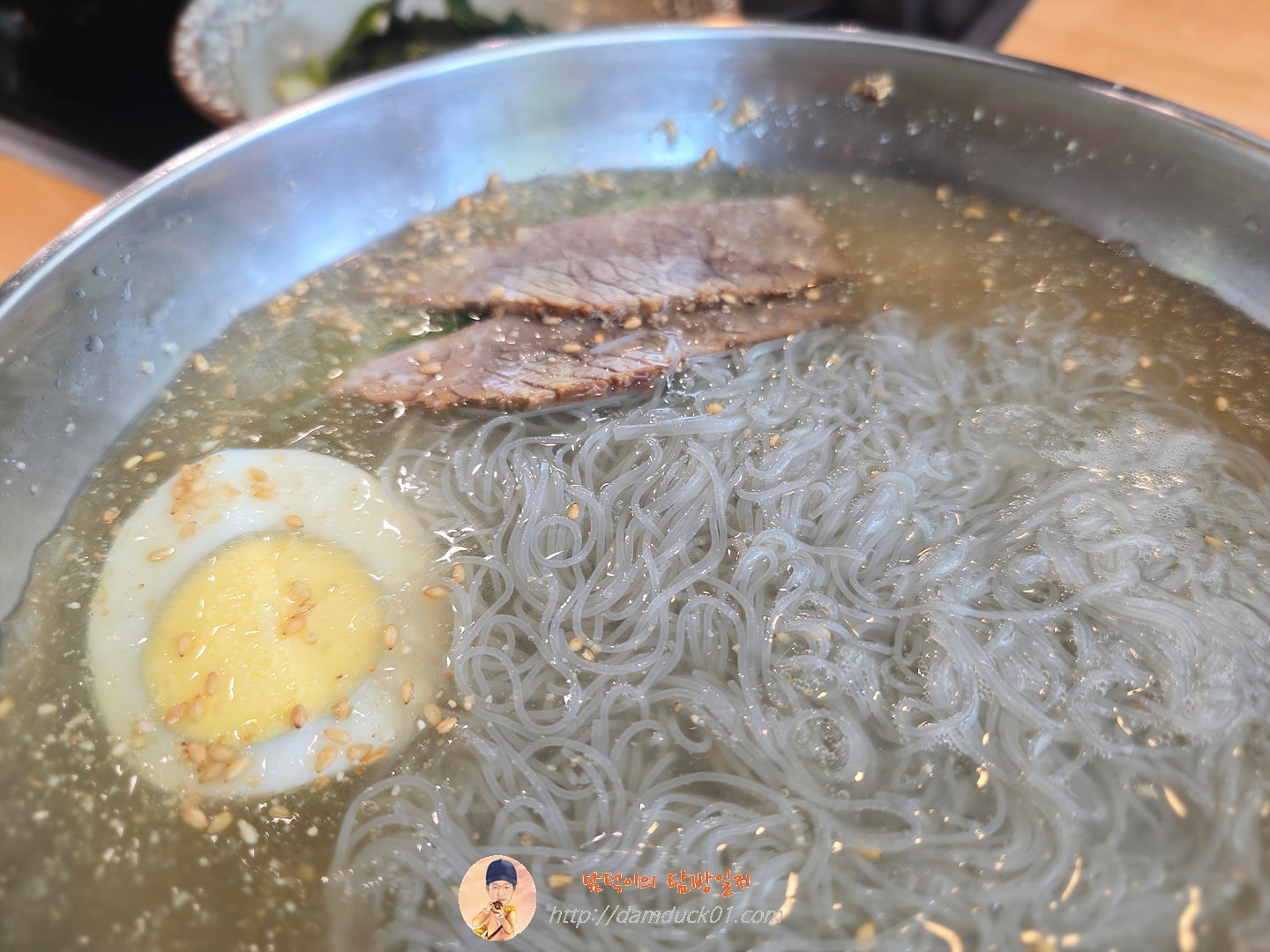 물냉면