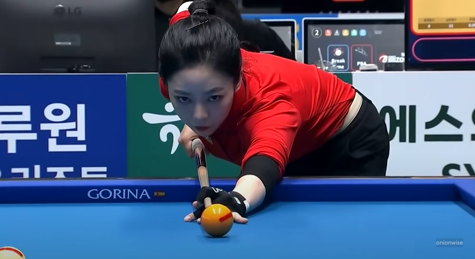 집중하는 김보민 당구선수