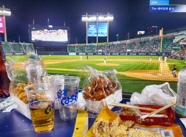 직관 전에 꼭 봐야 할 전국 야구장 간식 맛집 지도