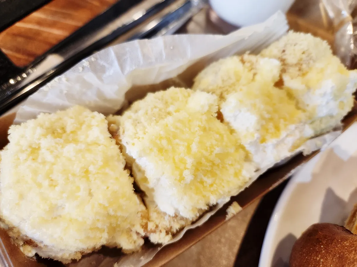 크림-꽈배기-클로즈업