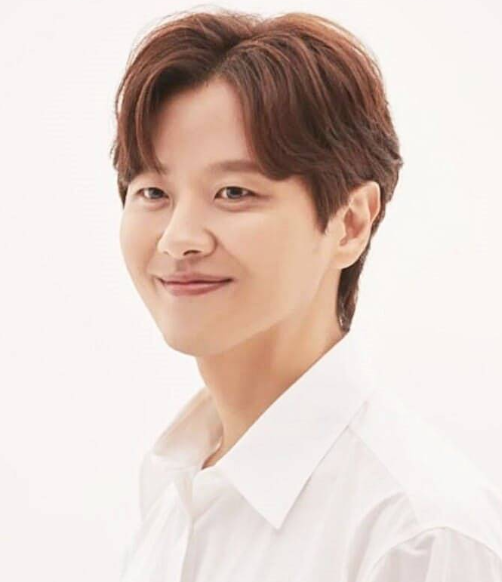 가수 김현성