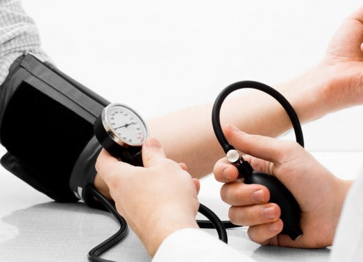 고혈압 두통 뒷목통증 원인 혈압 고혈압증상 편두통치료 고혈압위기 베타차단제 심혈관질