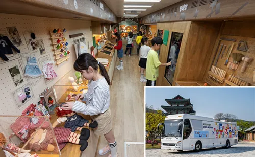 국립민속박물관 어린이박물관에서 아이들이 전시를 체험하는 모습