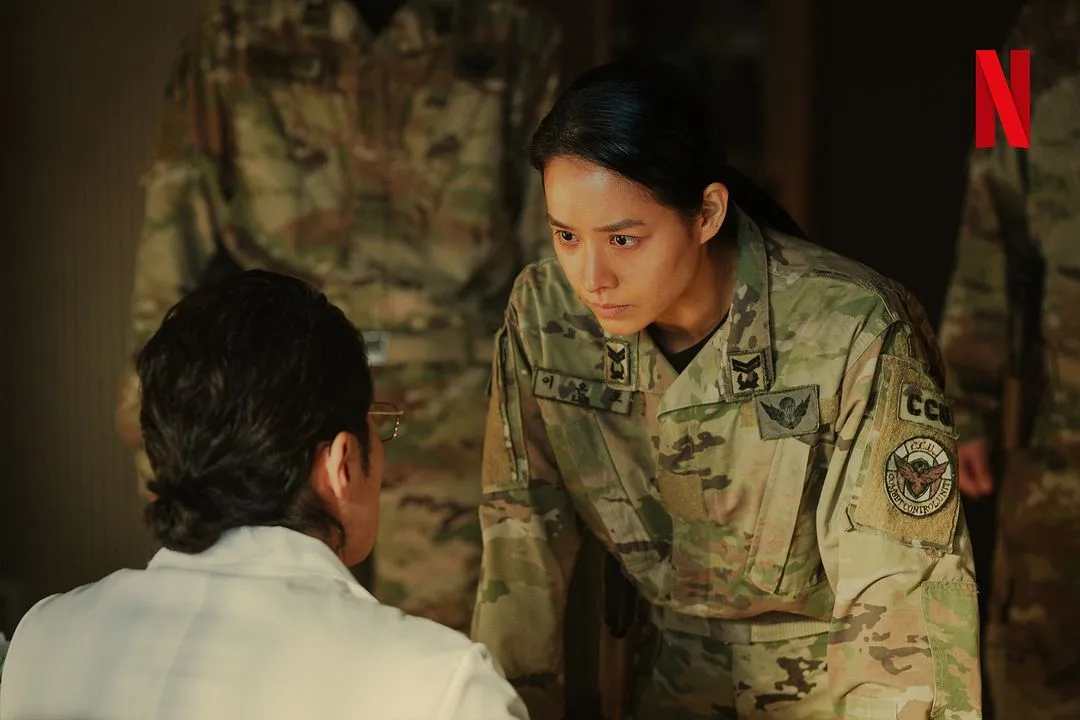 넷플릭스 영화 황야 콘크리트유토피아 유니버스 정보 등장인물 줄거리 내용 결말 후기 평점