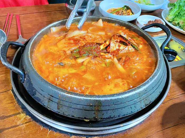 토요일은 밥이좋아 토밥좋아 대전 묵은지 고등어 조림 맛집