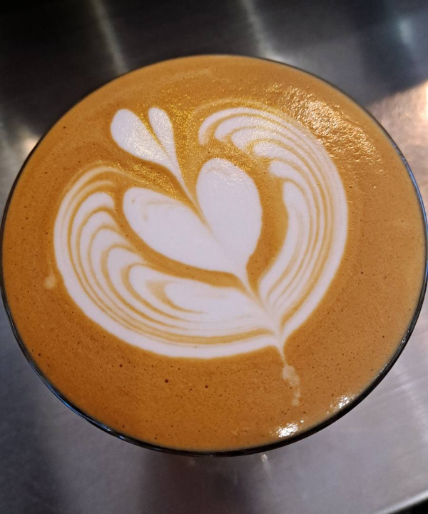 라떼아트 윙튤립 두번째