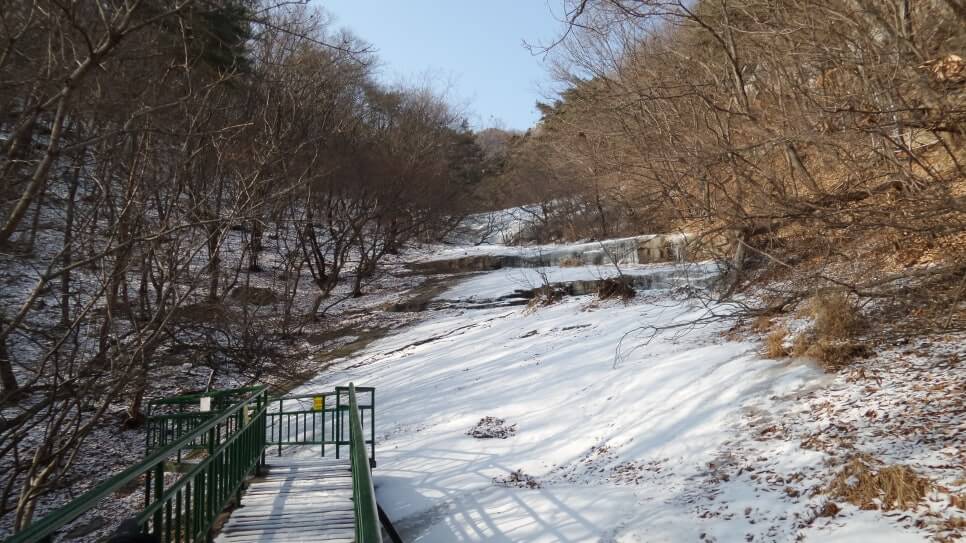 100대 명산 등산하기 열네번째 강화도 마니산 우리 민족의 뿌리 신화와 국가 제례의 중심지 역할을 해온 역사·문화의 산