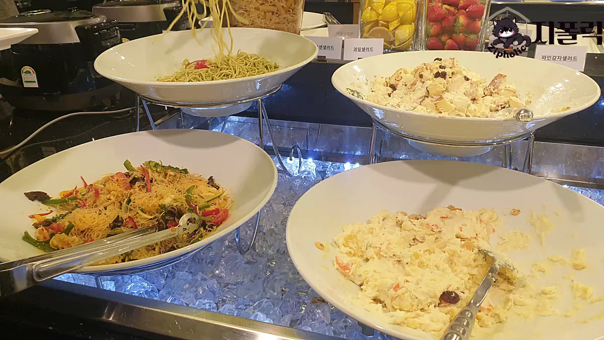 여율리-식당-샐러드