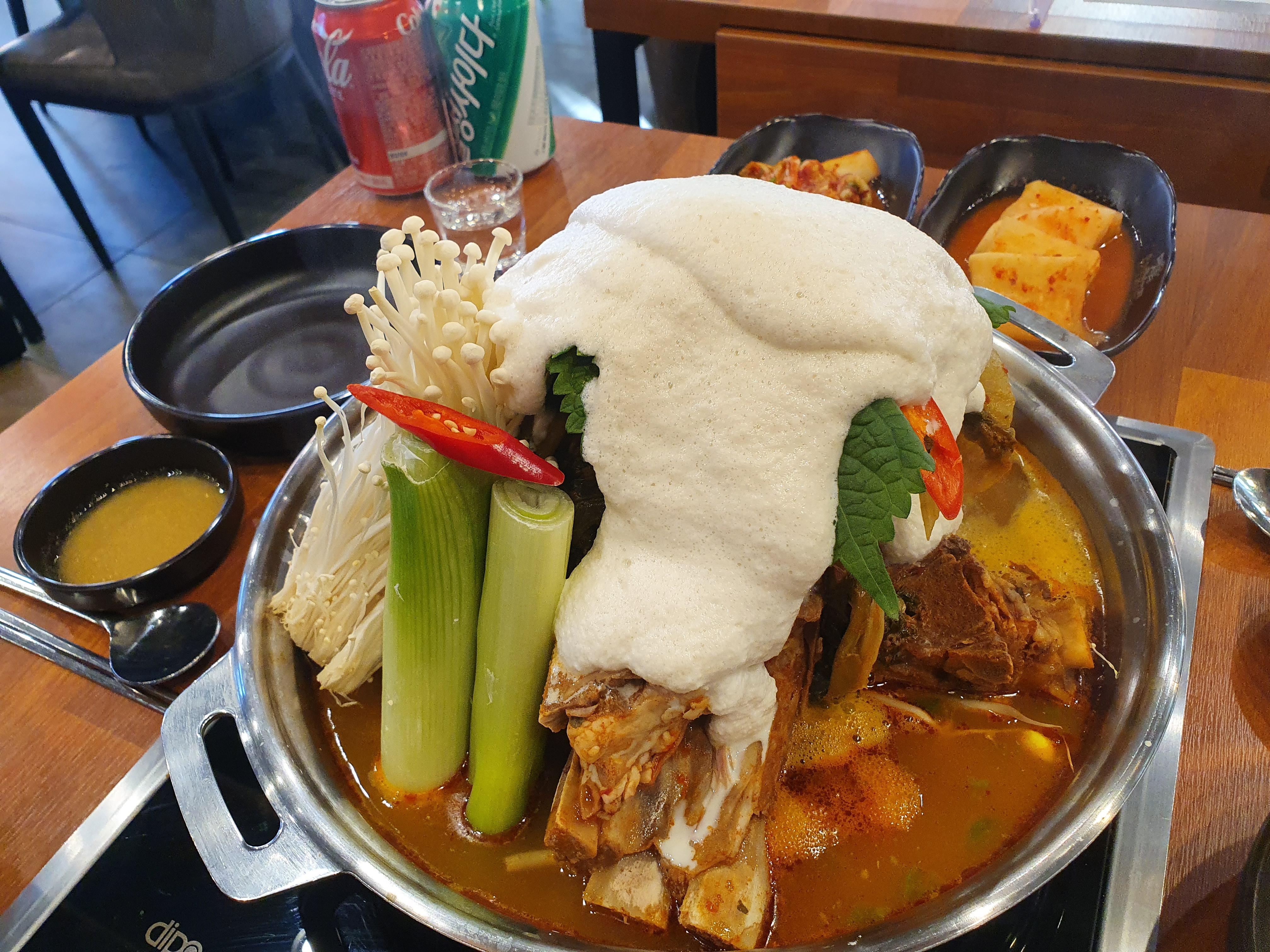 맷돌우리콩감자탕 2호점
