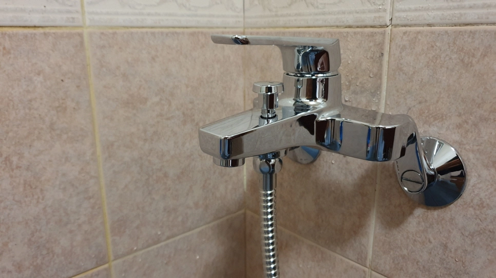 교체 설치한 샤워기 수전