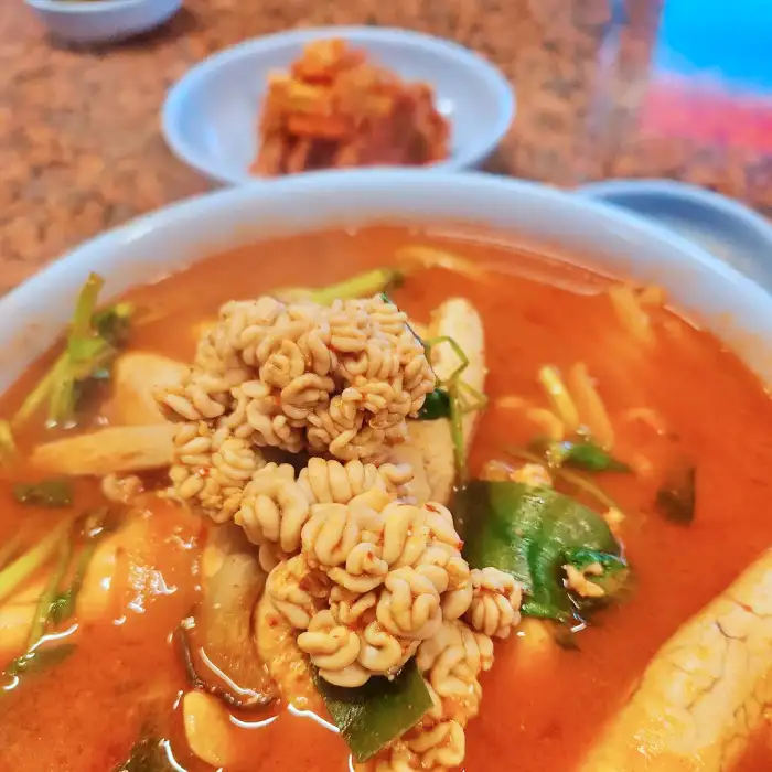 생방송 오늘저녁 힙당 신당동 알곤이 칼국수 맛집