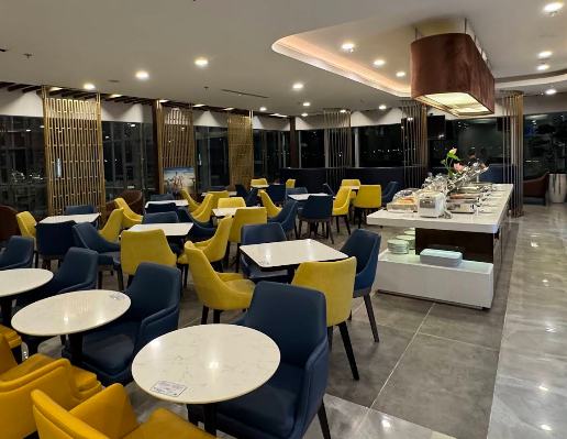 나트랑-깜란-로터스라운지