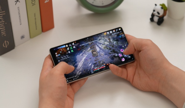 갤럭시S25 게임 플레이