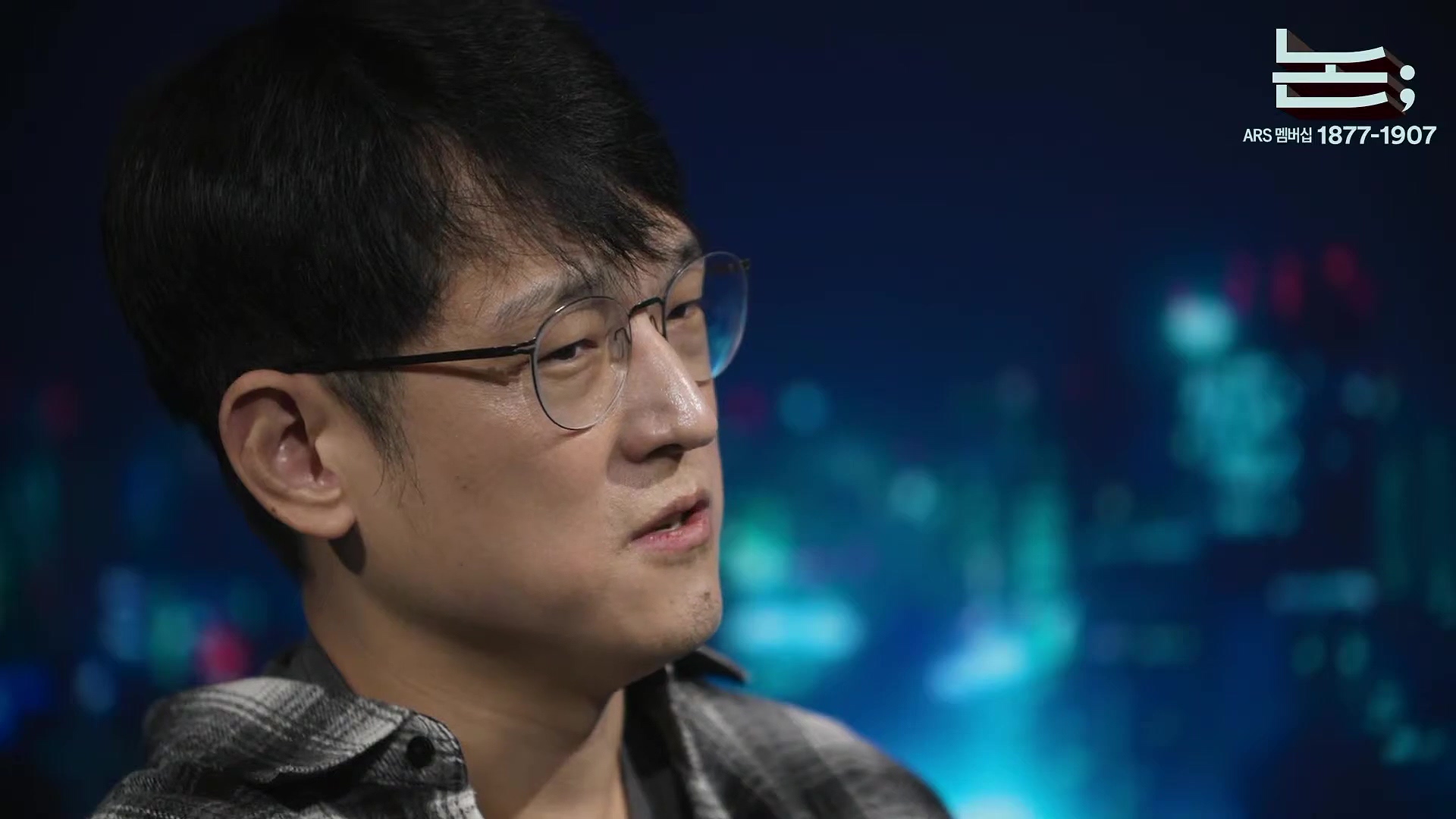 [정준희의 논] 우리나라에서 가장 진영적인 만화가, 굽본좌가 그린 김어준과 정준희ㅣ만화가 굽시니스트ㅣ2025년 10월 3일 금요일.mp4_20251006_195759.883.jpg