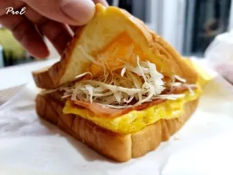 이삭토스트 메뉴 가격 소스 칼로리 추천 햄치즈_13