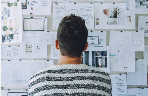 프리랜서 디자이너로 살아남기: 포트폴리오부터 클라이언트 관리까지