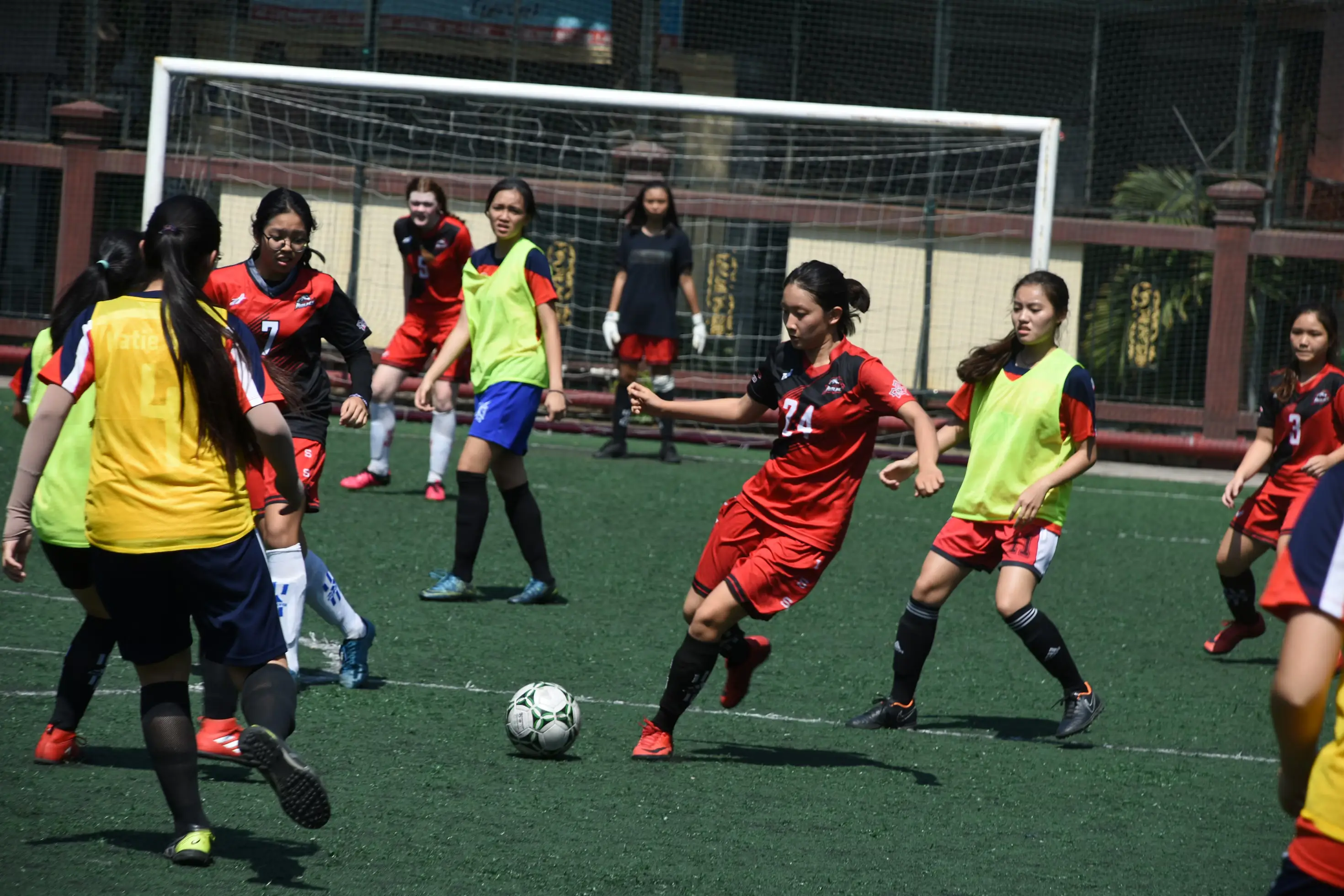 아마추어 여성 축구 선수를 위한 부상 예방 가이드: 연구 기반 접근법
