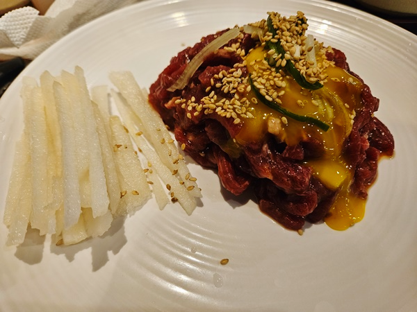 고반식당_육회
