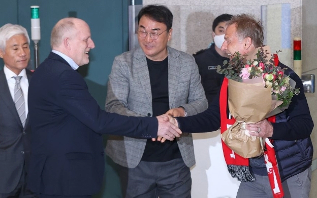 마이클 뮐러 클린스만 경질 책임론