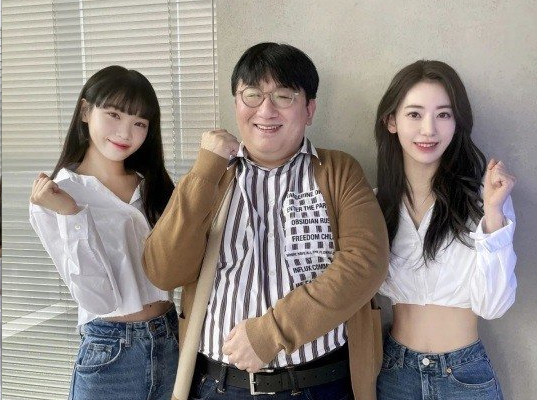 방시혁 프로듀싱 최초 걸그룹 르세라핌