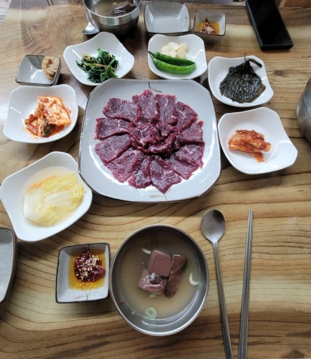 한국인의밥상-함평-육회-정경복궁