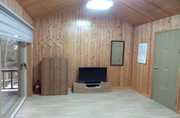 축령산 자연휴양림 숲속의 집 백합 6인실_1