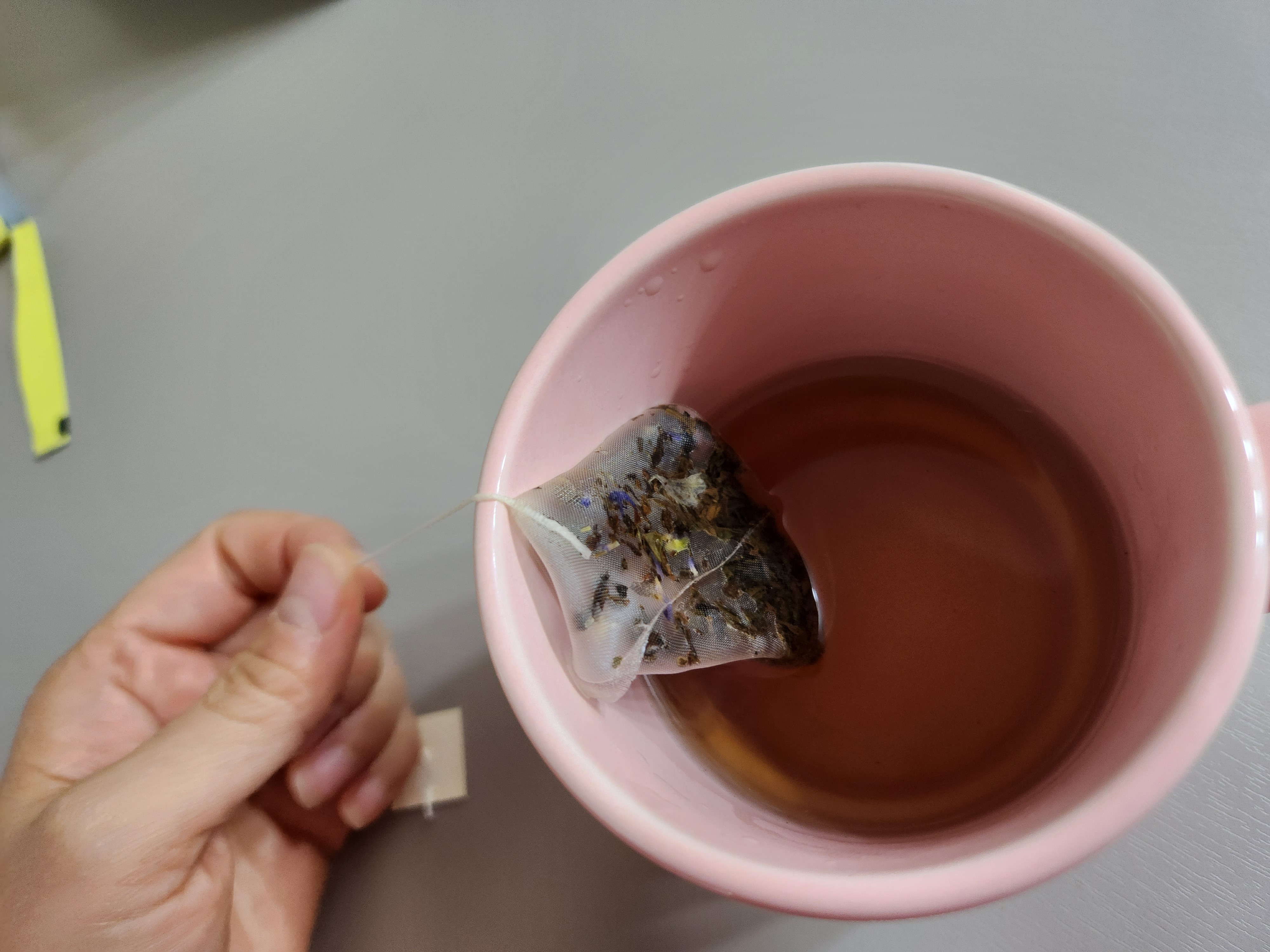 파스쿠찌 홍차 영그레이 릴렉스되는 느낌이에요